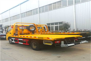 金桥镇附近拖车救援搭电